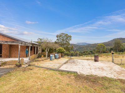 679 Gulf Road, Liffey