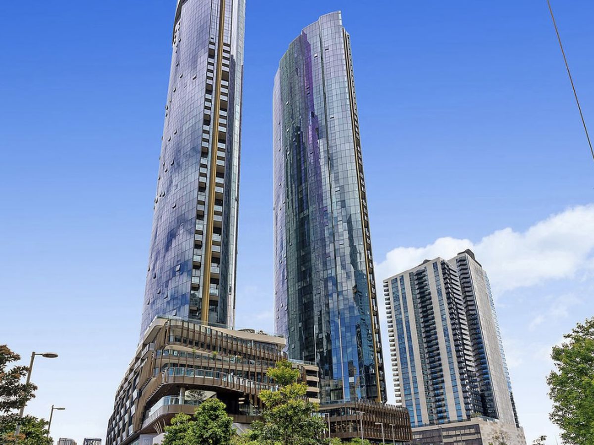 304 / 11 Bale Circuit, Southbank