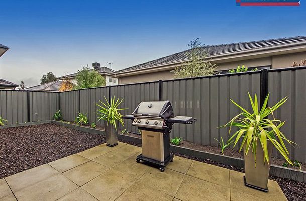 15 Freshwater Road, Craigieburn