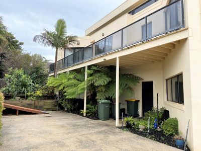 8 Bent Road, Wandana Heights