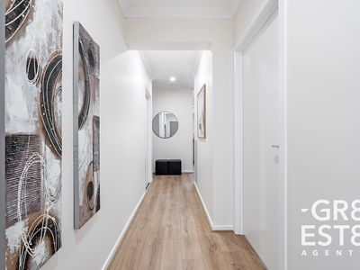 18 Aurora Drive, Cranbourne West