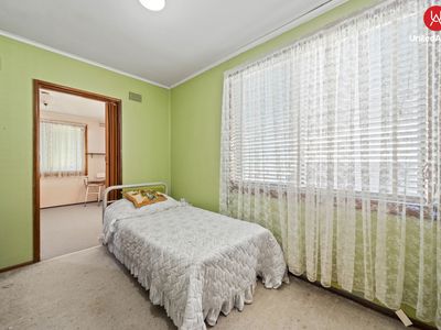 21 Moonshine Avenue, Cabramatta West