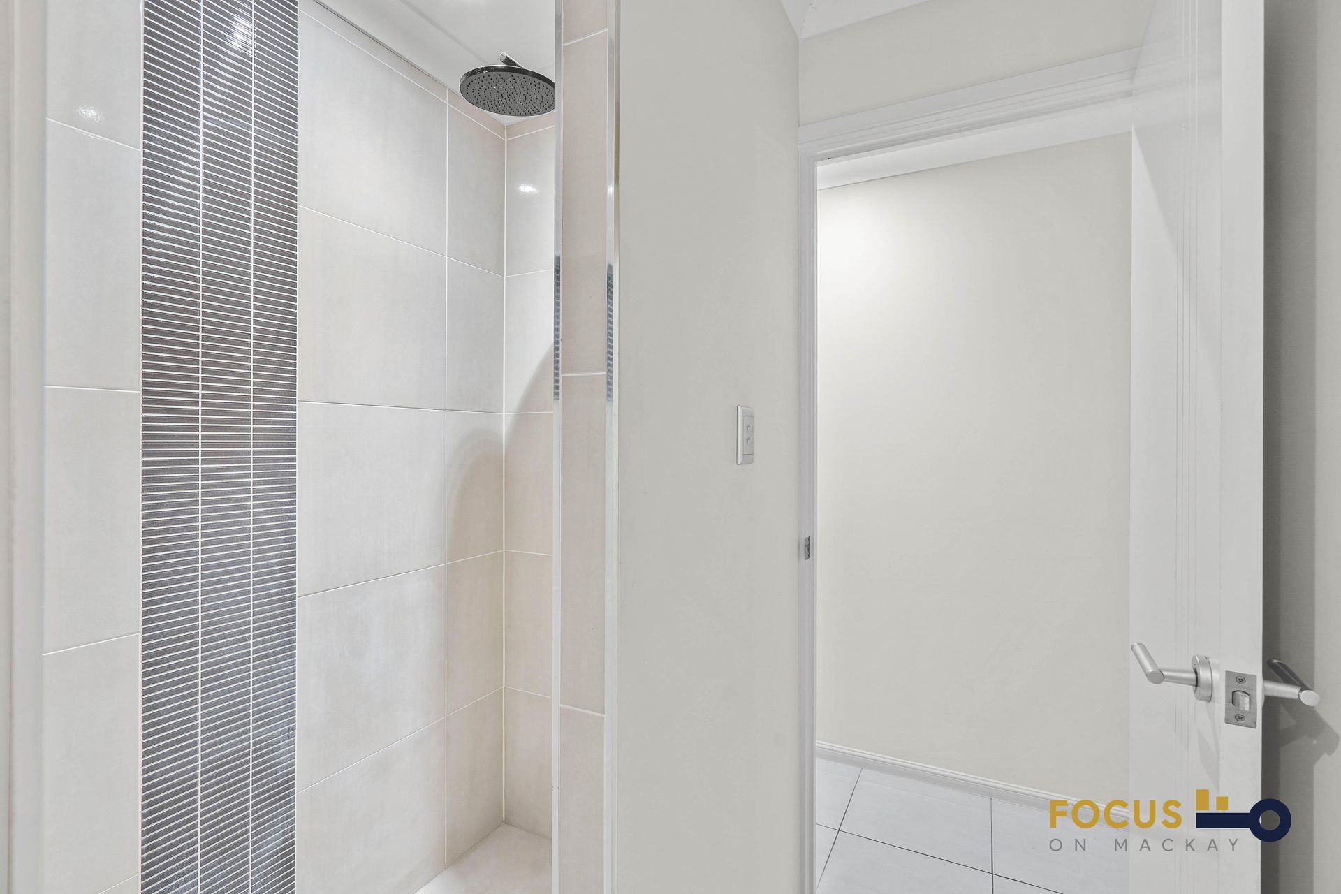 6 Chantilly Court, Glenella