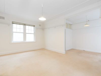9 / 23 Waiwera Street, Mcmahons Point