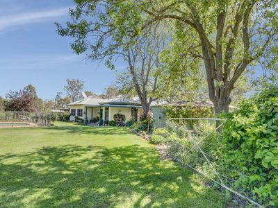 68 Sweetwater Road, Mullengandra