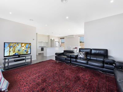 6 Aylesbury Court, Hampton Park