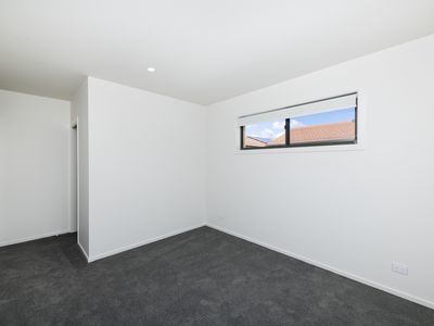 1 / 11 Ross Road, Crestwood