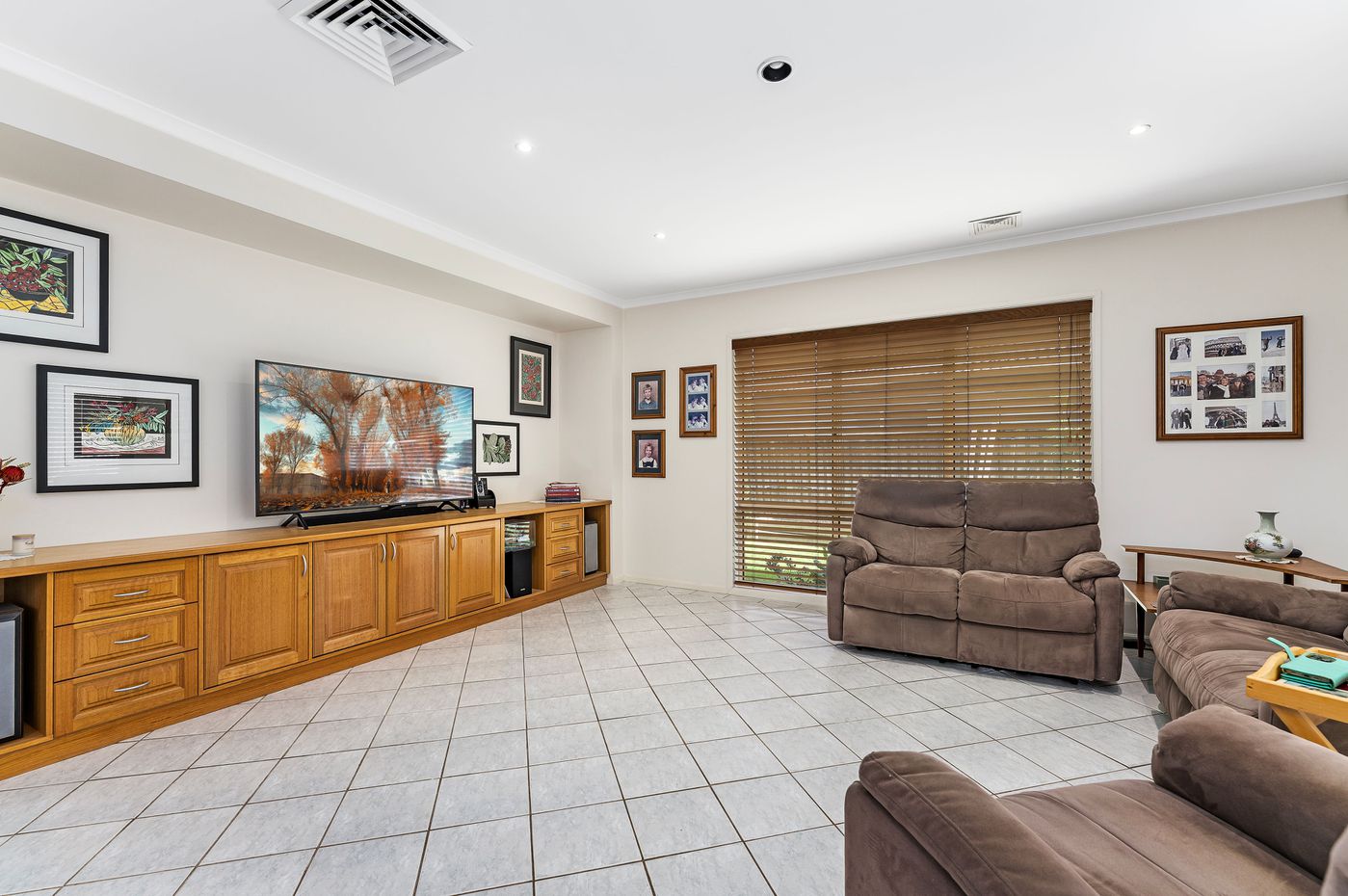 19 The Cascades, MOUNT ANNAN