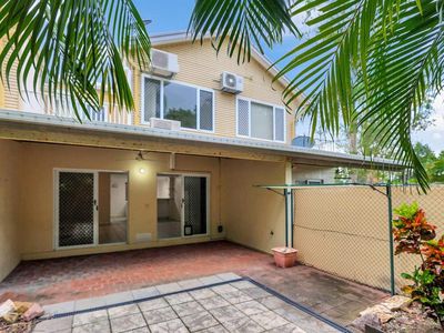 2 / 118 Woodlake Boulevard, Durack