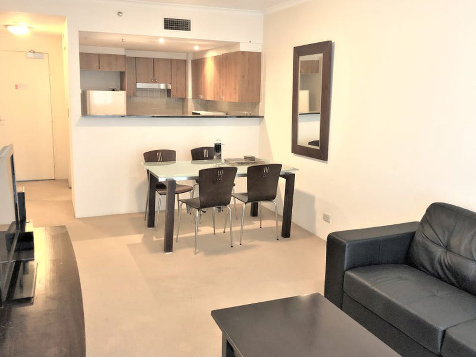 1001 / 1 Hosking Place, Sydney