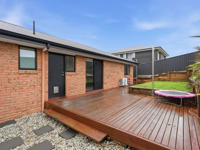 19 Lagoon View Court, Midway Point