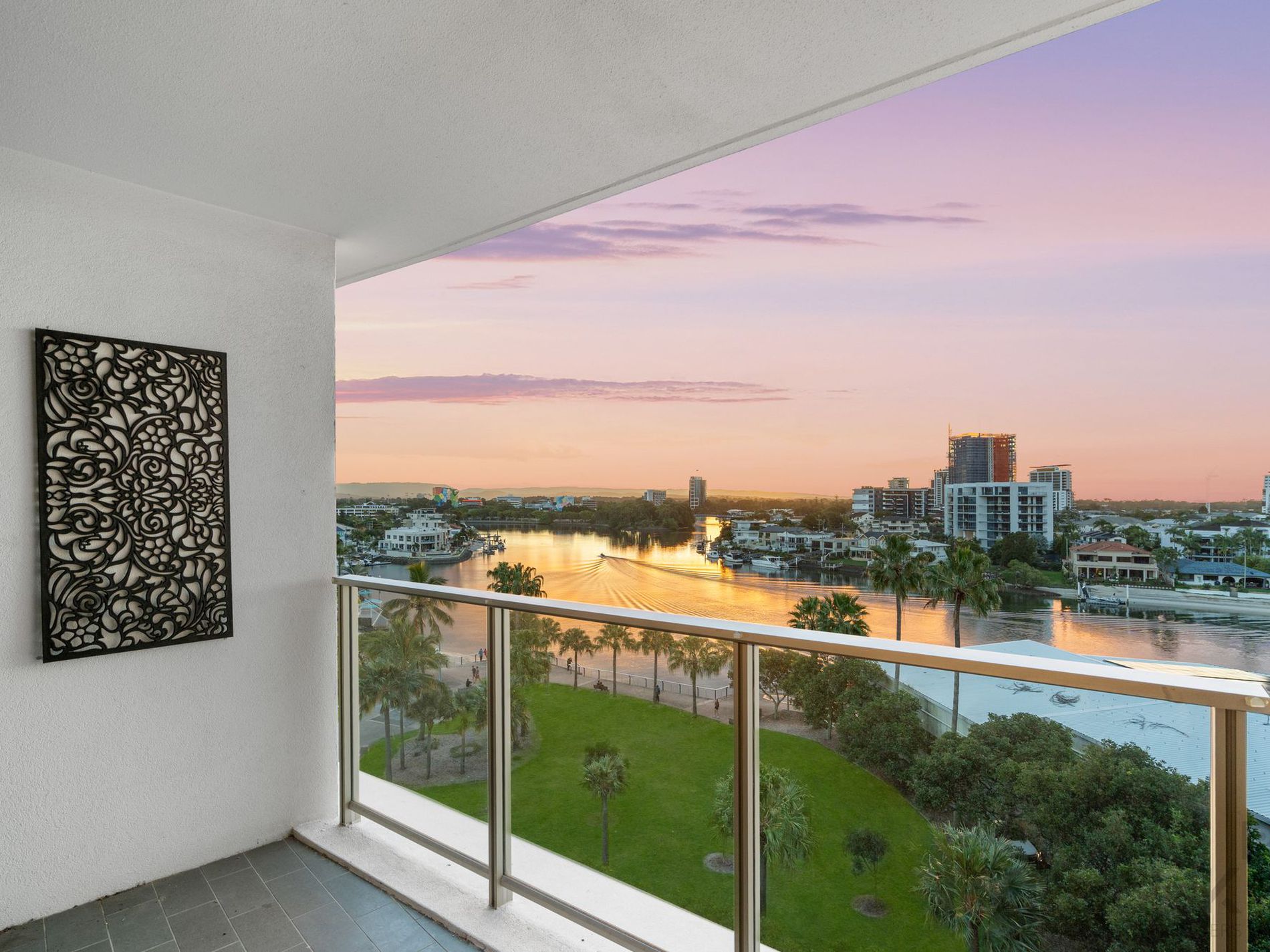 602 / 4 Wahroonga Place, Surfers Paradise