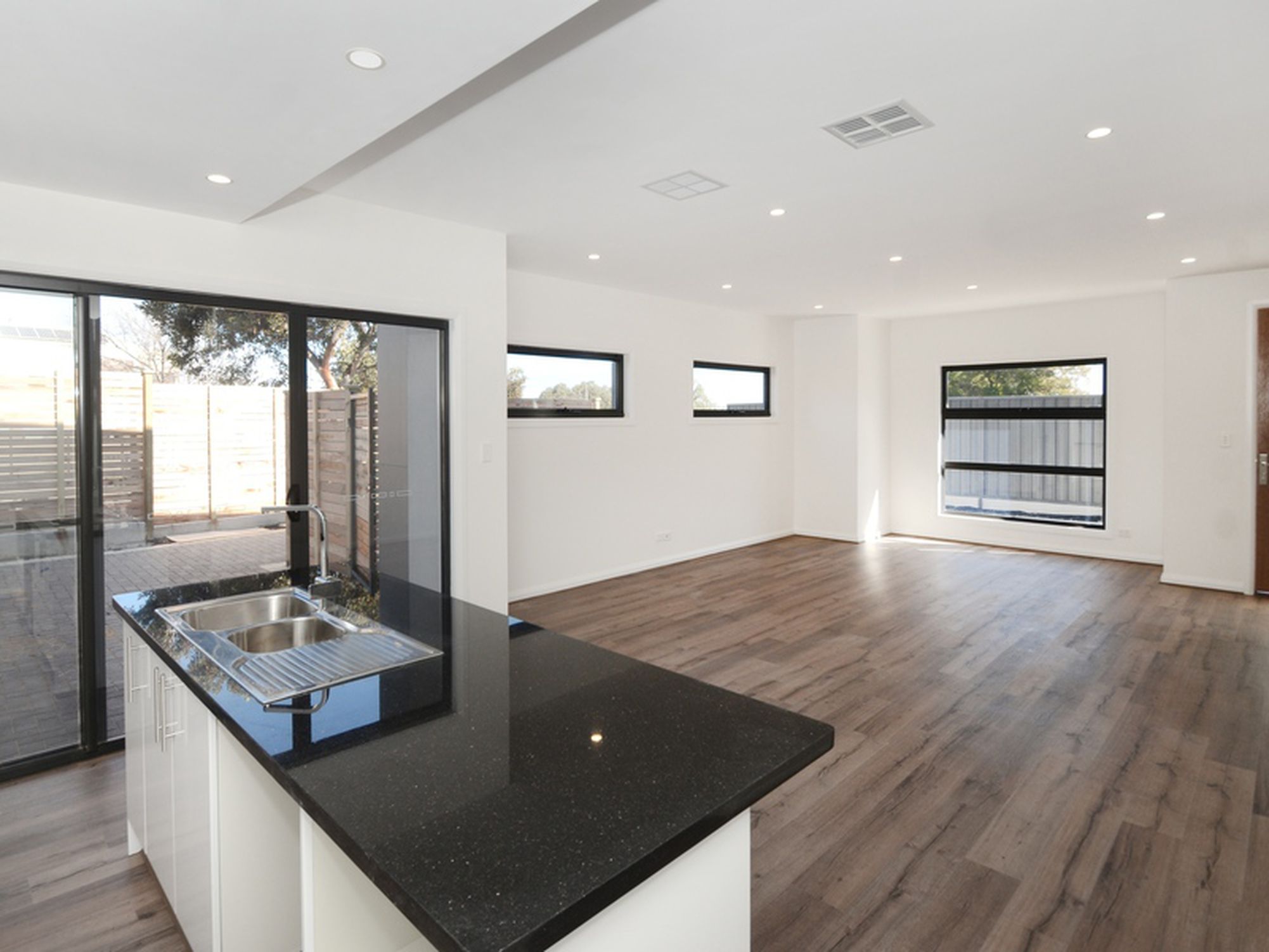1 / 143 Murray Road, Port Noarlunga