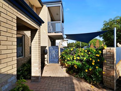 1 / 93 Ventnor Street, Scarborough