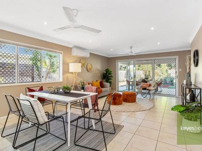14 Sykes Close, Burdell