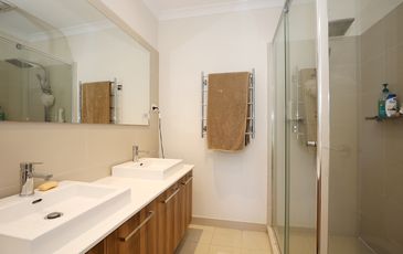 14 Bonneville Parade, Pakenham