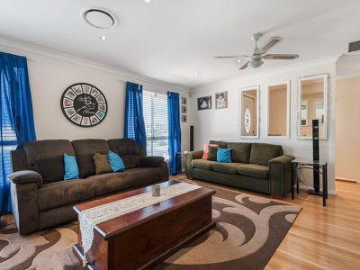 16 Brownlow Place, Ambarvale