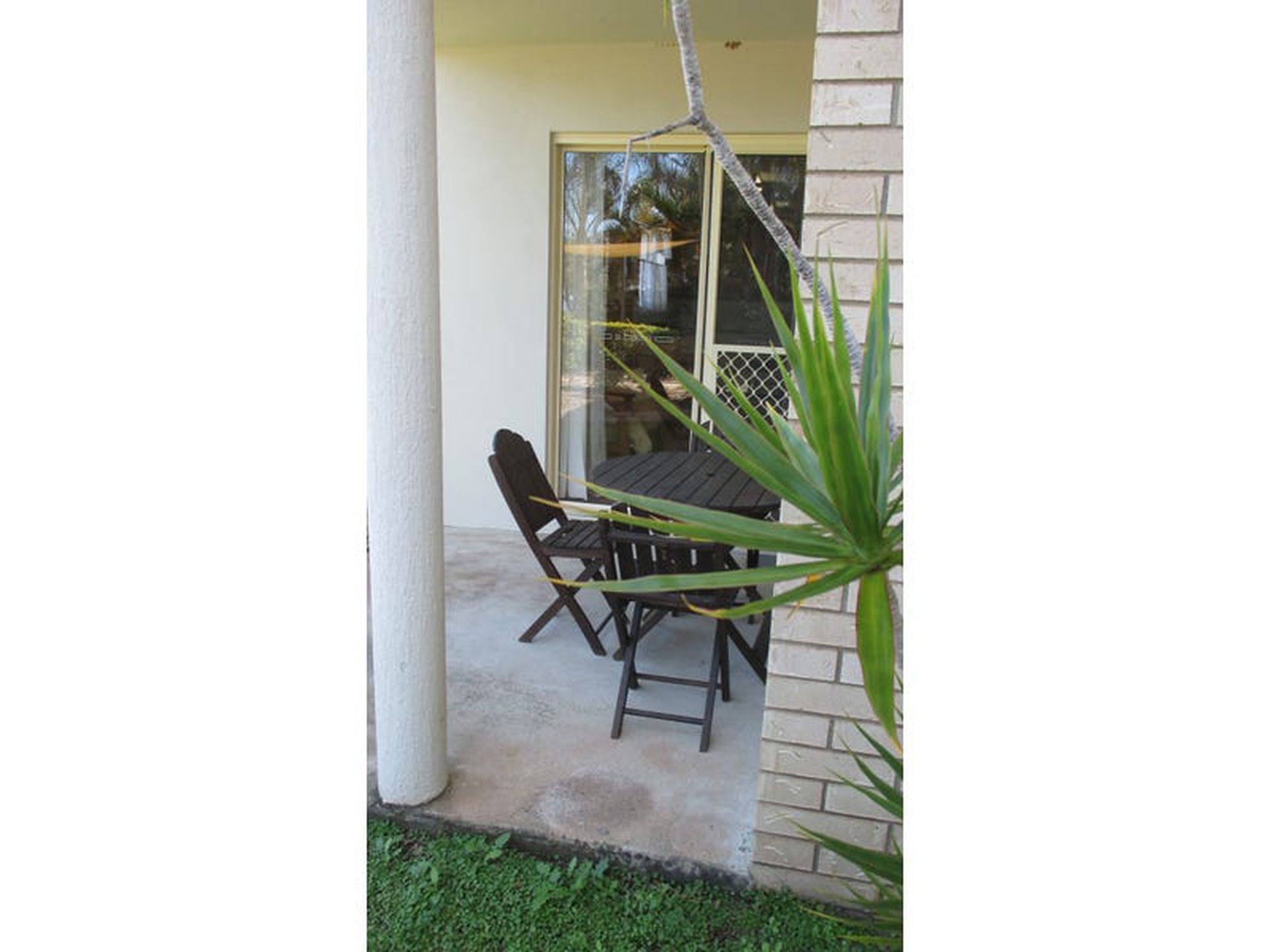 2 / 2 Poinciana Court, Woodgate