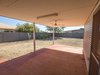 10 Homestead Ramble, Newman