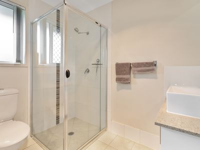 13 Moondani Drive, Gilston