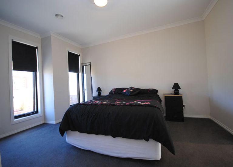 24 Coastal Court, Portland