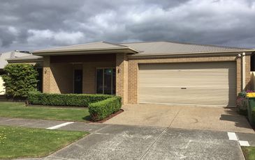 6 CORNFLOWER STREET, Pakenham