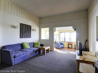 47 Main Street, Montville