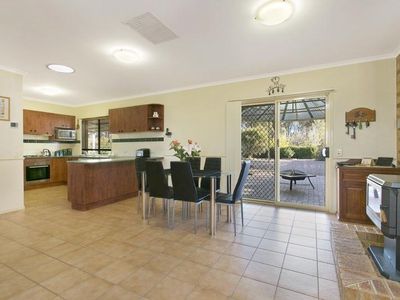 6 Michelle Drive, Maiden Gully