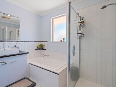 2 / 110 Collins Street, Piccadilly