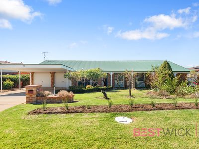 15 Beavis Place, Llanarth
