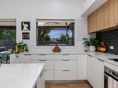 18 Marshall Crescent, Heathcote