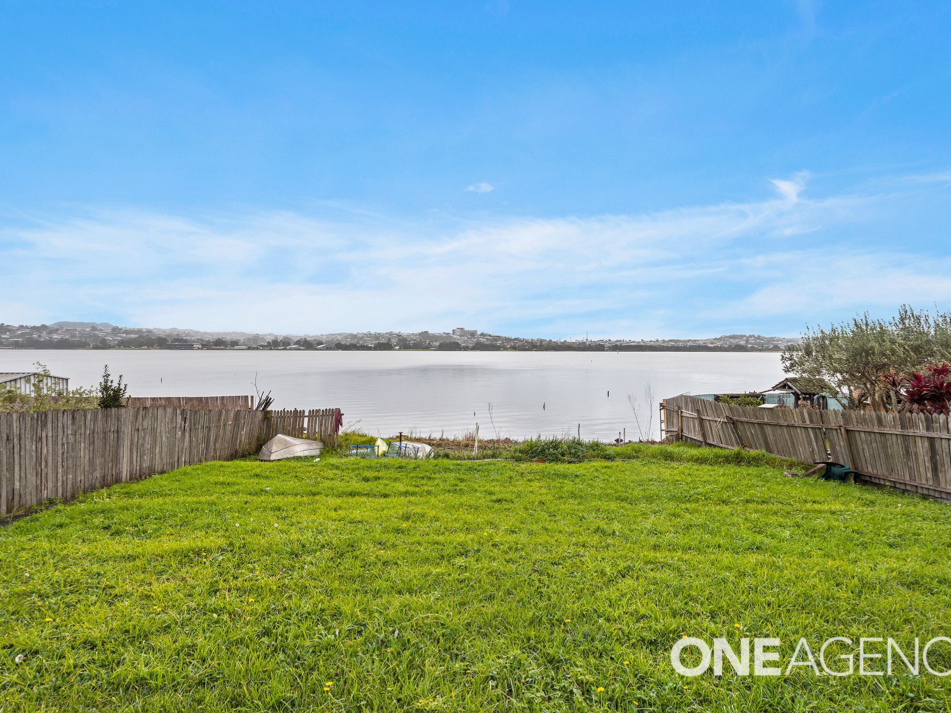 132 Lakeview Parade, Primbee