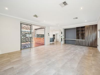 45 Dunmore Crescent, Harrisdale