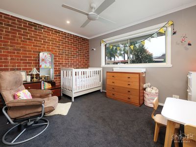 1 / 6 WHITEHALL COURT, Wodonga
