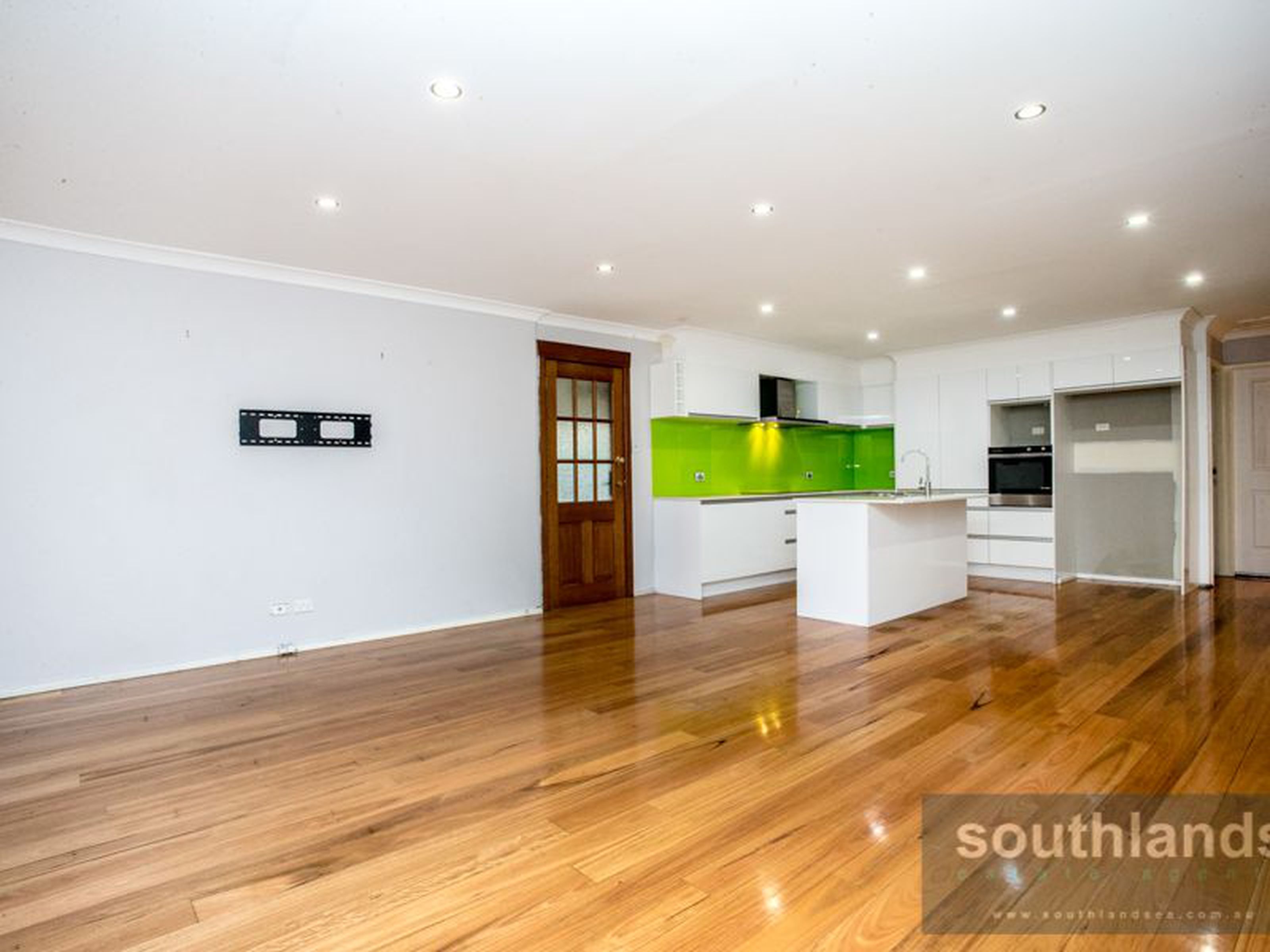 8 Timaru Grove, SOUTH PENRITH