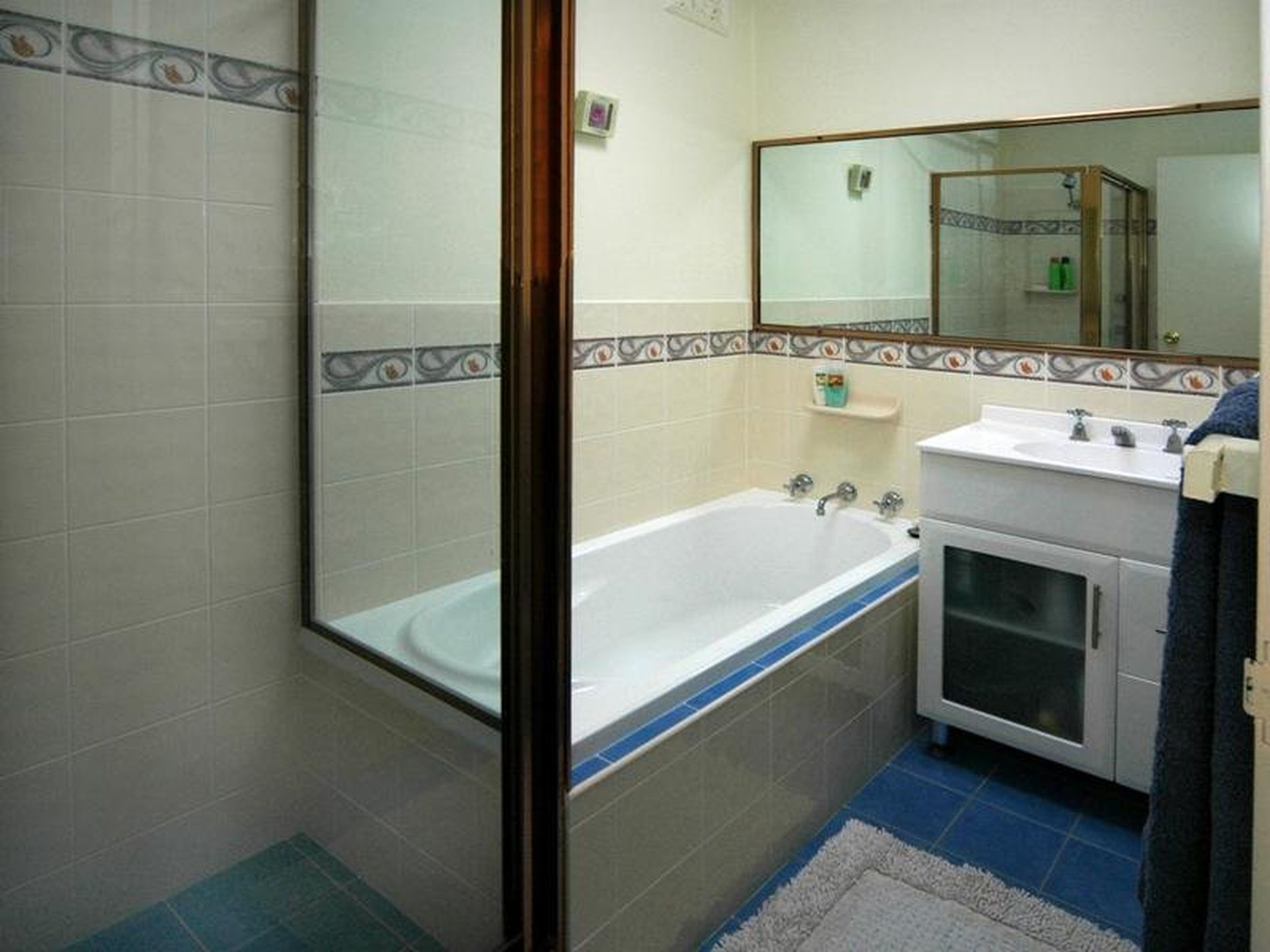 4 / 6 Blackbutt Way, Barrack Heights