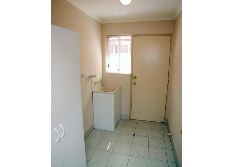 11 Eurunderee Avenue, Seacombe Gardens