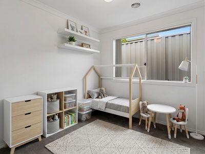 8 Leeds Pl, Langwarrin