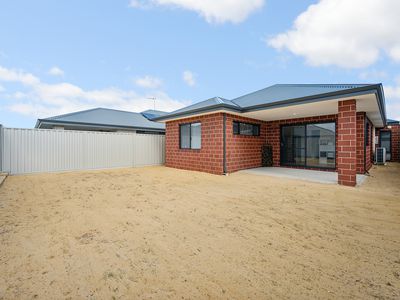 32 Lancaster Loop, Piara Waters