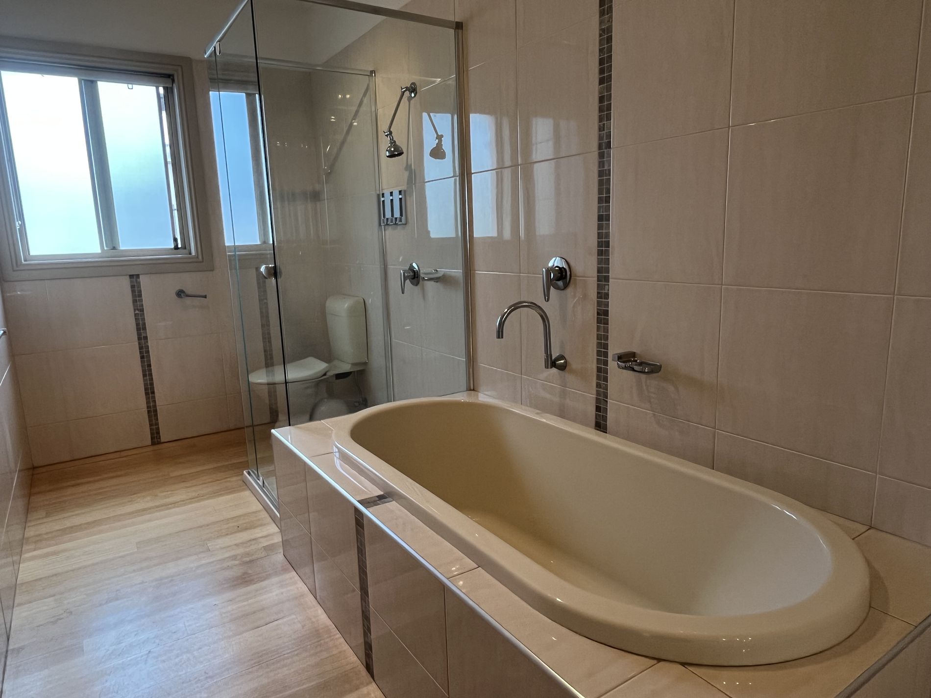 1 / 7 Holden Avenue, Rippleside