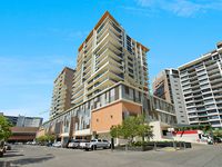 Promenade 4071 / 37 Harbour Road, Hamilton