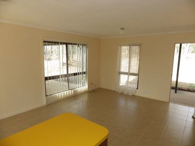 301 Dennis Road, Cedar Vale