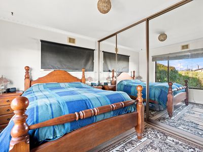 1 Geale Street, George Town