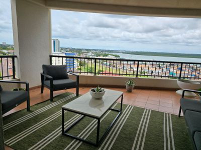 31 / 24 Harry Chan Avenue, Darwin City
