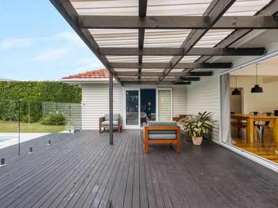 6 Helga Crescent, Te Atatu Peninsula