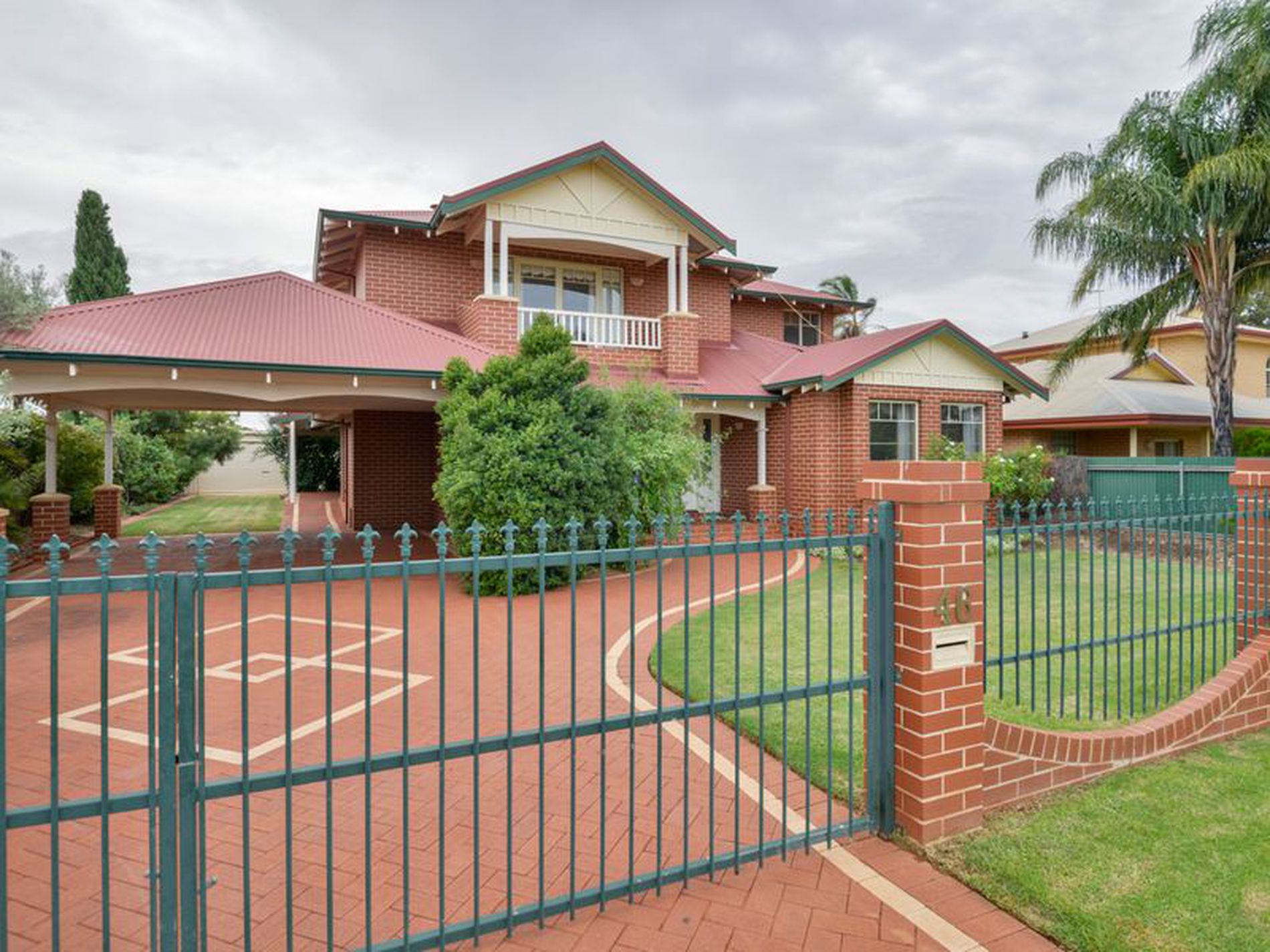 46 Chapman Drive, Somerville