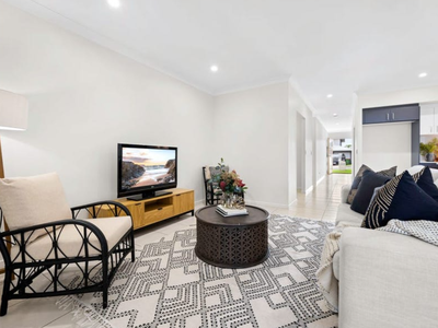 9 Longstaff Crescent, Pimpama