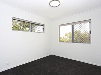 3 / 143 Cavendish Road, Coorparoo