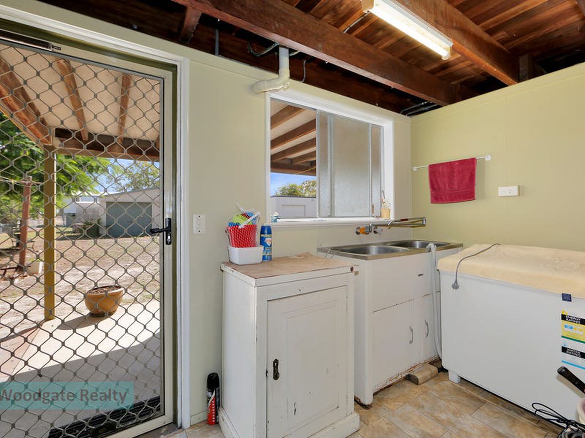 80 Mackerel St, Woodgate