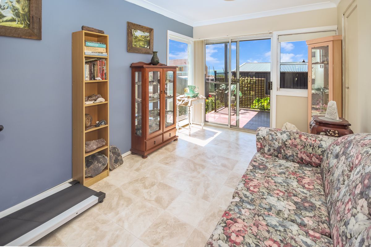 48 Sunset Boulevard, Kianga